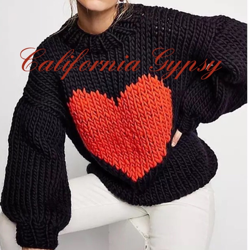 LAST ONE Oversized Knit Heart Sweater ❤️ - Picture 4 of 6